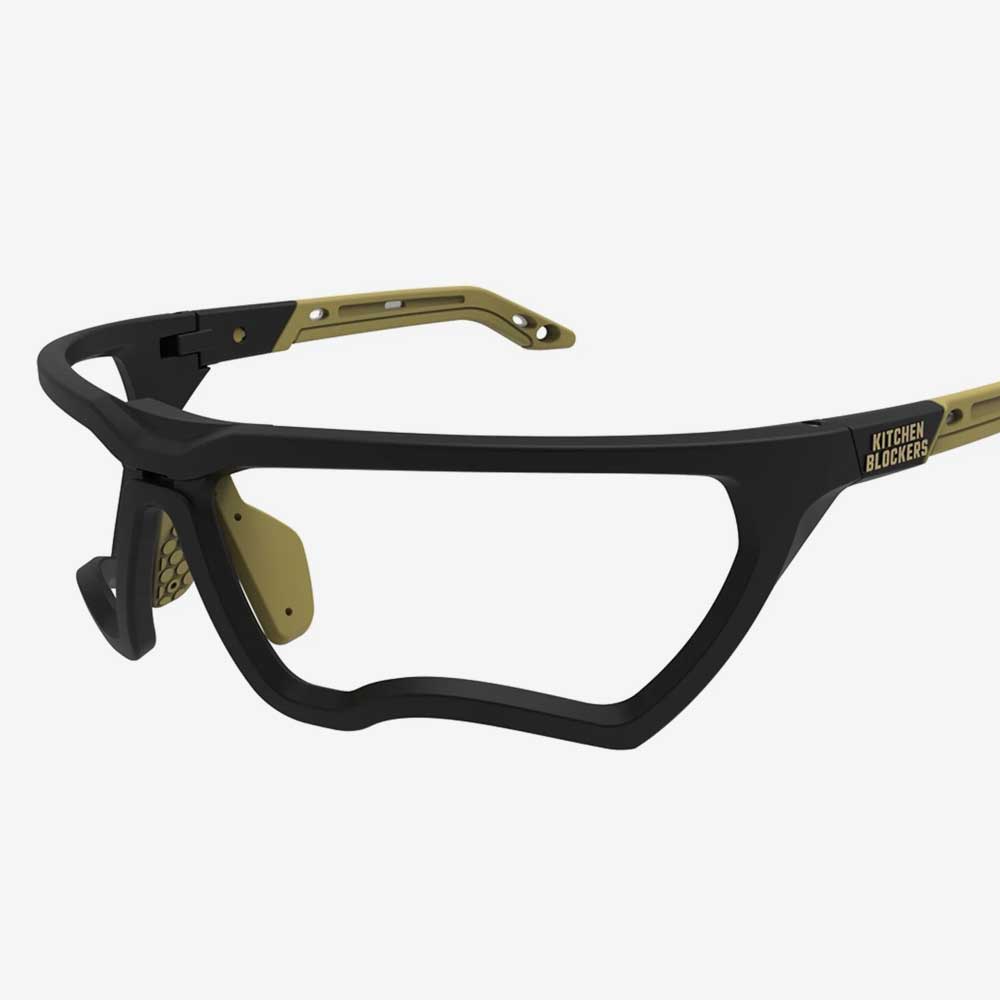 Óculos de Proteção para Pickleball Kitchen Blockers sem lentes Preto, vista lateral 3/4 com foco na proteção nasal e hastes.