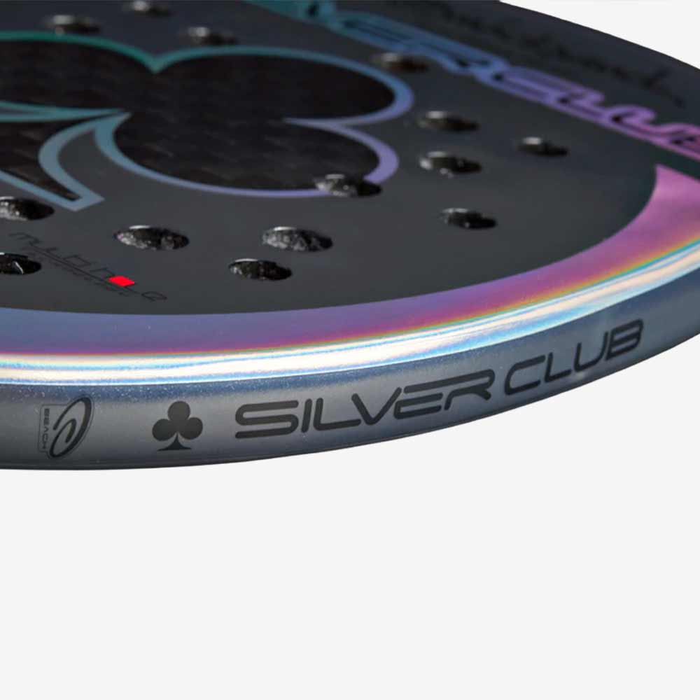 Detalhe do logotipo Silver Club impresso na lateral da Raquete de Beach Tennis Silver Club Quicksand 2025 - Luca Andreolini.