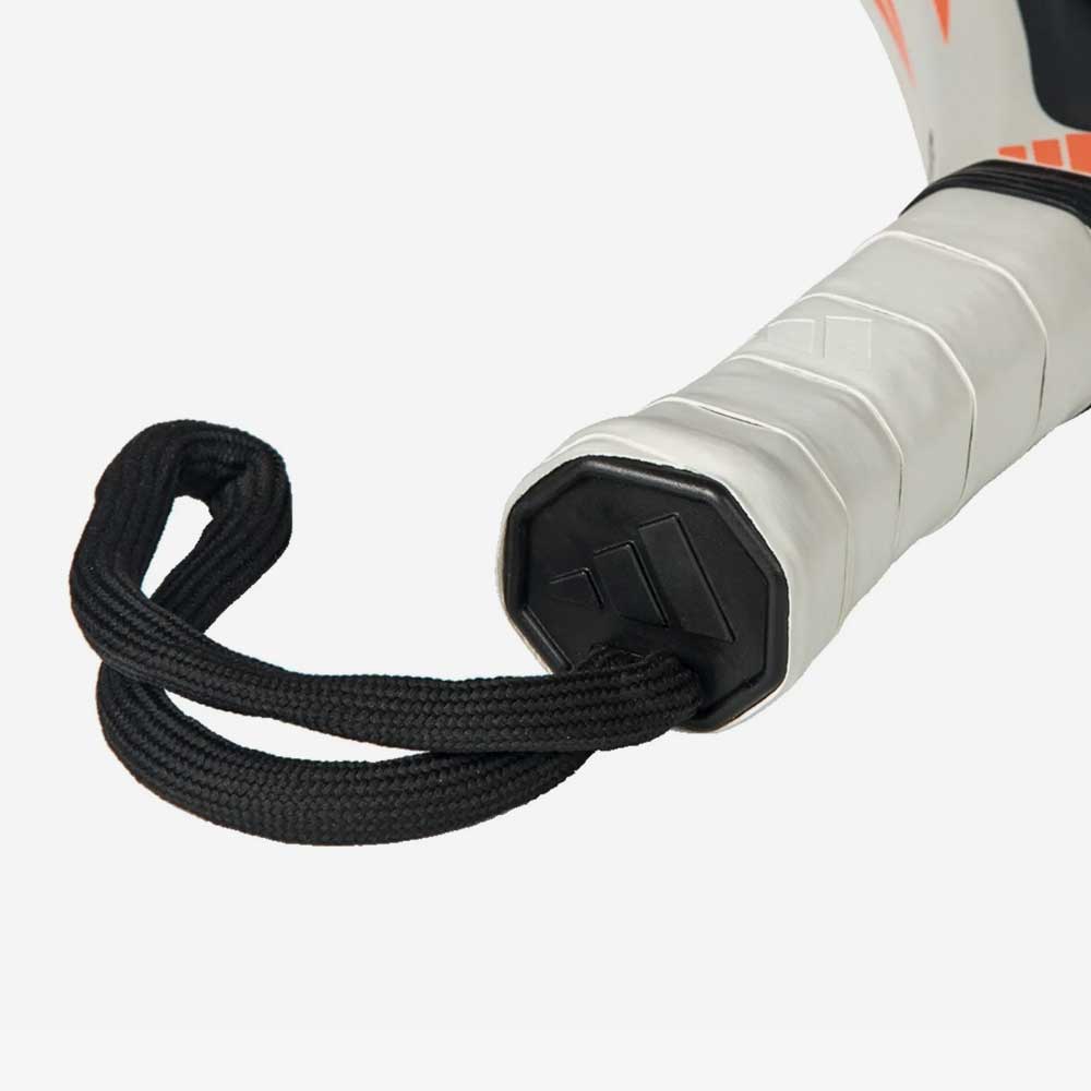 Detalhe da empunhadura com corda da raquete de padel Adidas Drive Light 2026