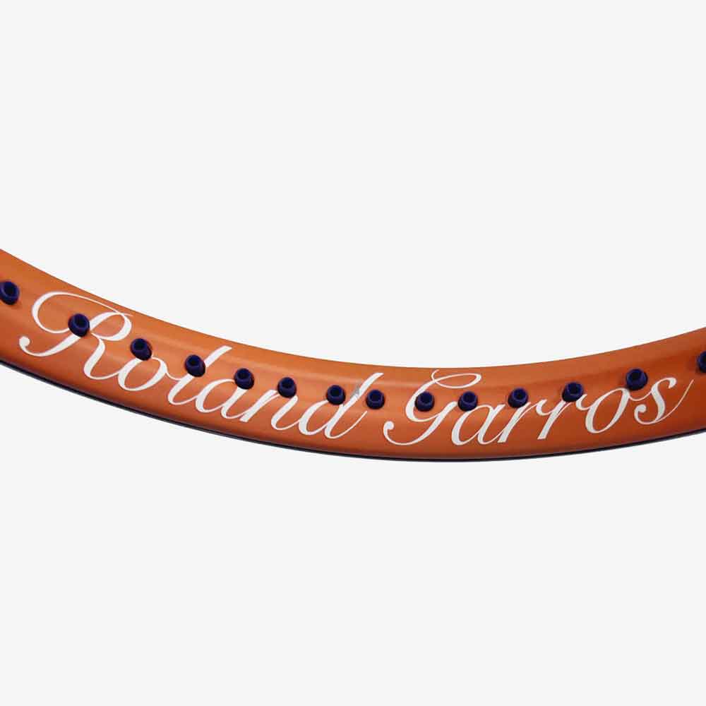 Vista interna da Raquete Wilson Roland Garros 2026.