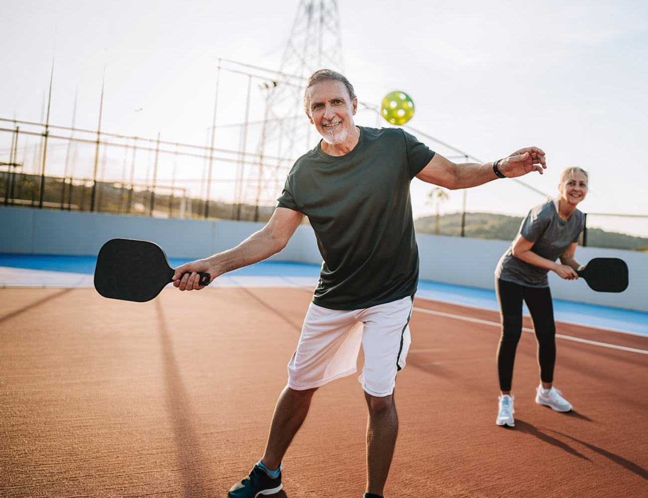 Benefícios do Pickleball: Por que o Esporte é o Favorito para Longevidade
