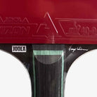 Detalhe da borracha Vizon Joola aprovada pela ITTF na raquete Hugo Calderano.