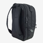 Mochila de Tênis Babolat Backpack Court Hero preta e grafite em ângulo lateral 3/4 traseiro com detalhe de alças acolchoadas.