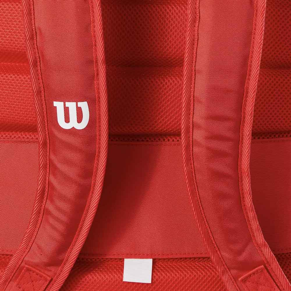 Detalhe do Sistema de alças e painel traseiro otimizados para ventilação e suporte da Mochila para Tênis Wilson Super Tour.