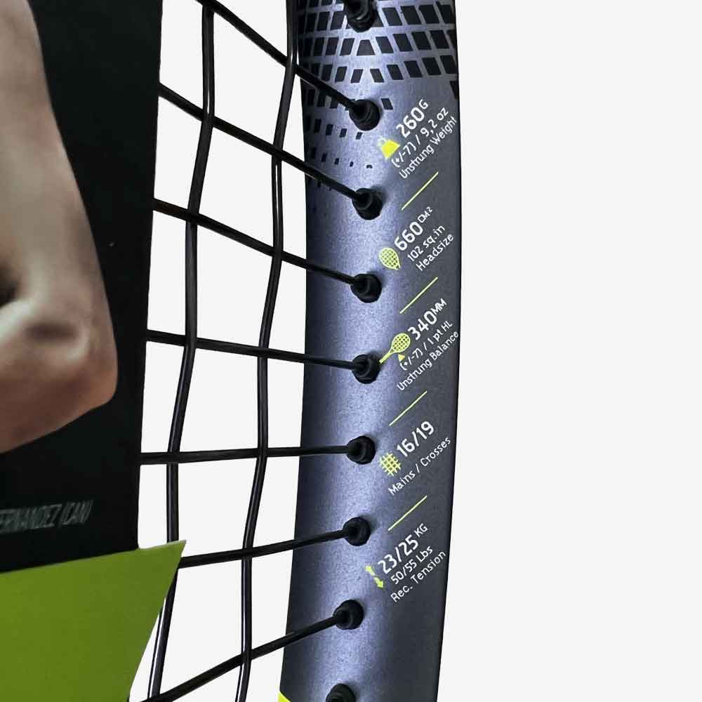 Detalhe impresso das características técnicas da Raquete de Tênis Babolat Boost Aero 102 260g cor verde Cítrico.