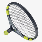 raquete-tenis-infantil-babolat-carlitos-jr-21-vista-superior-com-detalhe-das-cordas