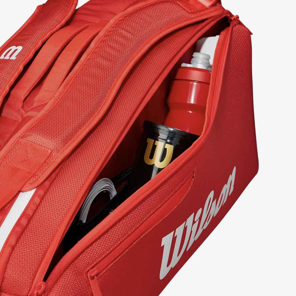 Detalhe dos bolsos laterais da raqueteira de Tênis Wilson Super Tour 6PK.